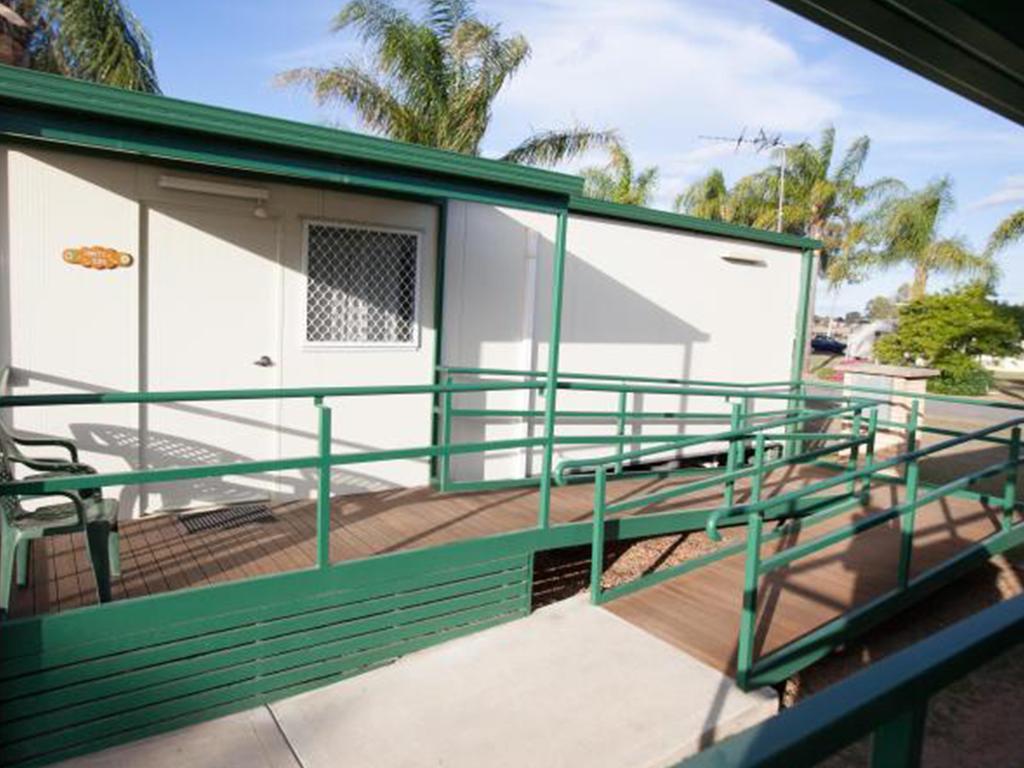 Goondiwindi Holiday Park Room photo