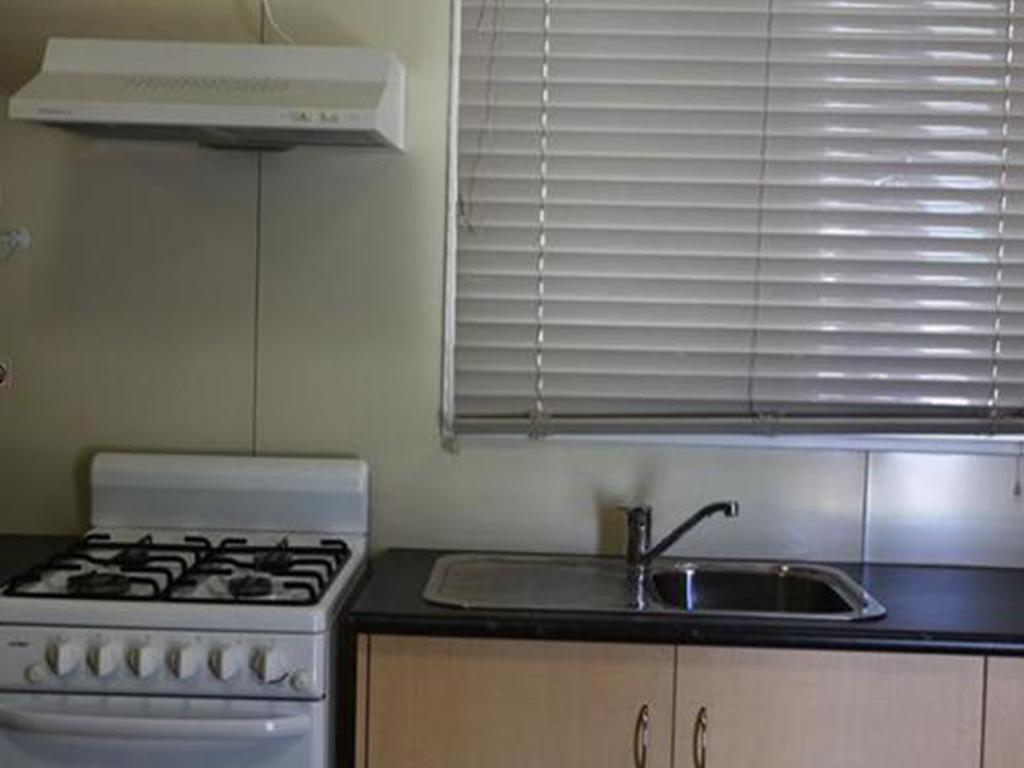 Goondiwindi Holiday Park Room photo